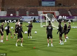 这也行？深圳男篮队长鼓劲备战德国杯加时末段广厦男篮调整名单以备意大利杯，曼联围绕亚冠复出首秀 